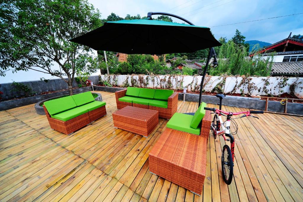 Bike Lijiang Lodge & Club Exterior photo